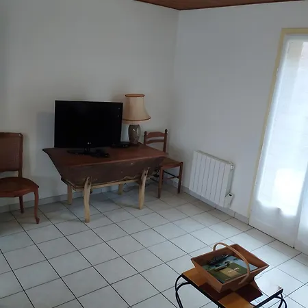 Nyaraló La Combe De Melvieu