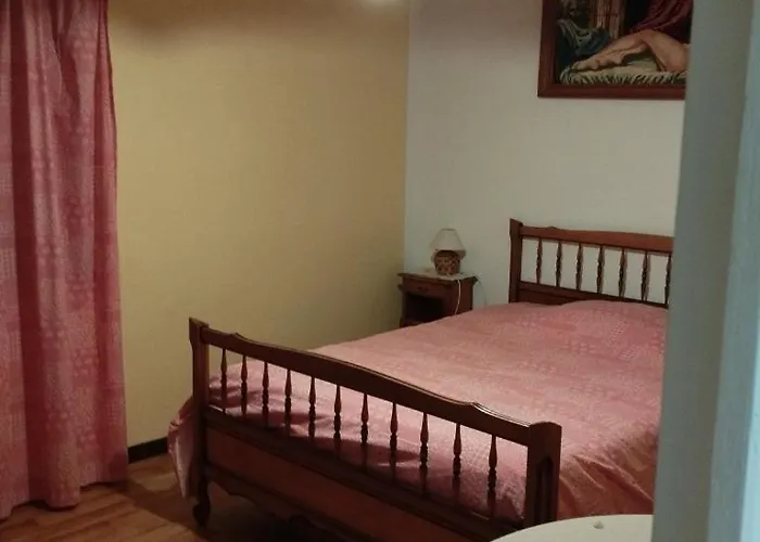 Nyaraló La Combe De Melvieu